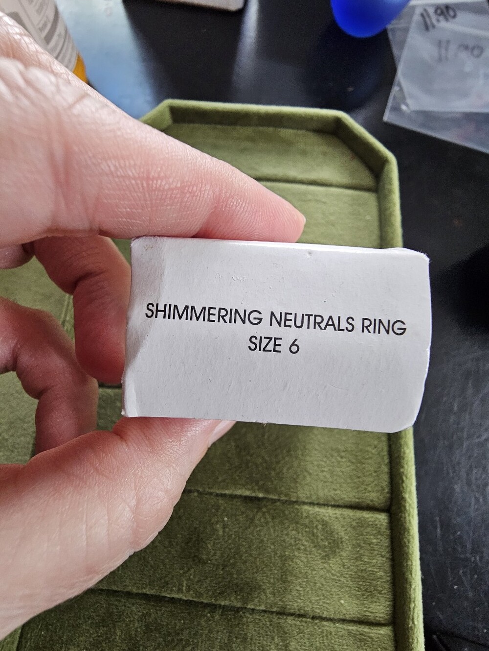 Avon Ring Size 6 - Picture 6 of 6